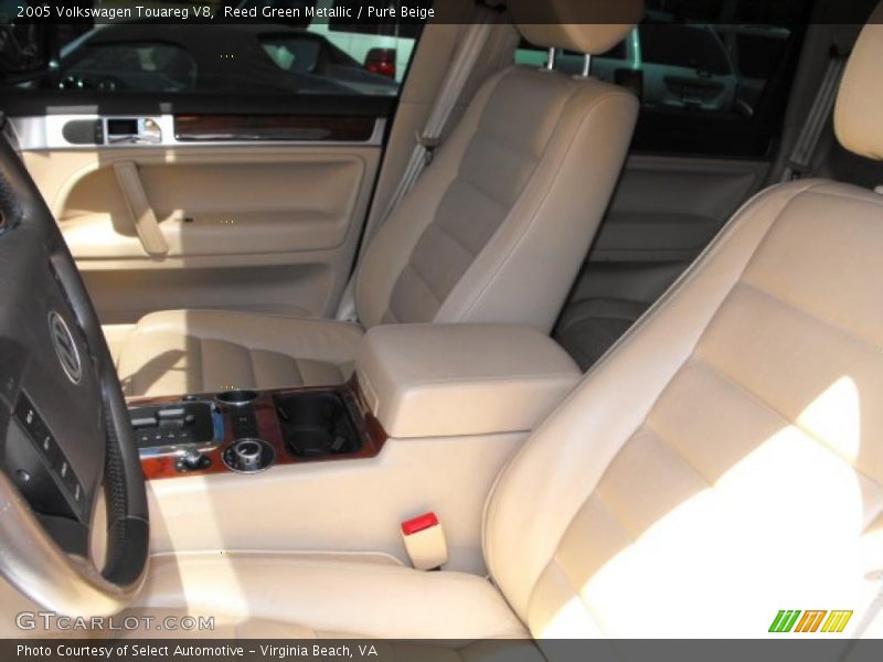 Reed Green Metallic / Pure Beige 2005 Volkswagen Touareg V8