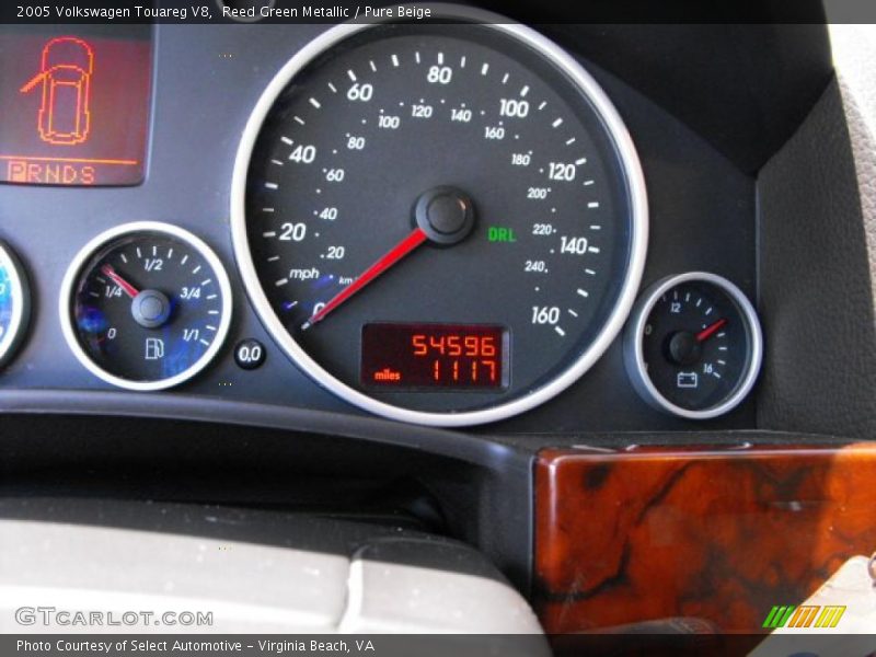Reed Green Metallic / Pure Beige 2005 Volkswagen Touareg V8