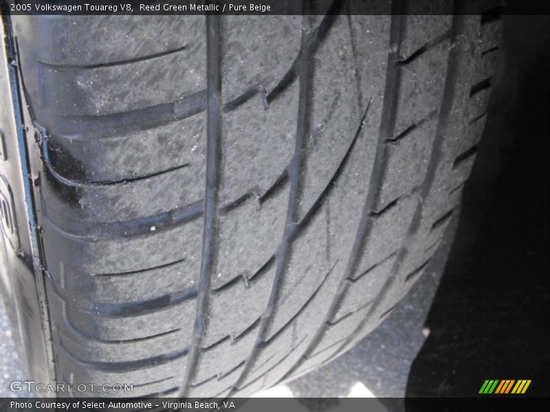 Reed Green Metallic / Pure Beige 2005 Volkswagen Touareg V8