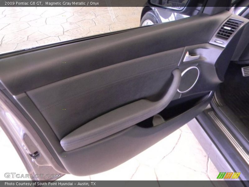 Magnetic Gray Metallic / Onyx 2009 Pontiac G8 GT