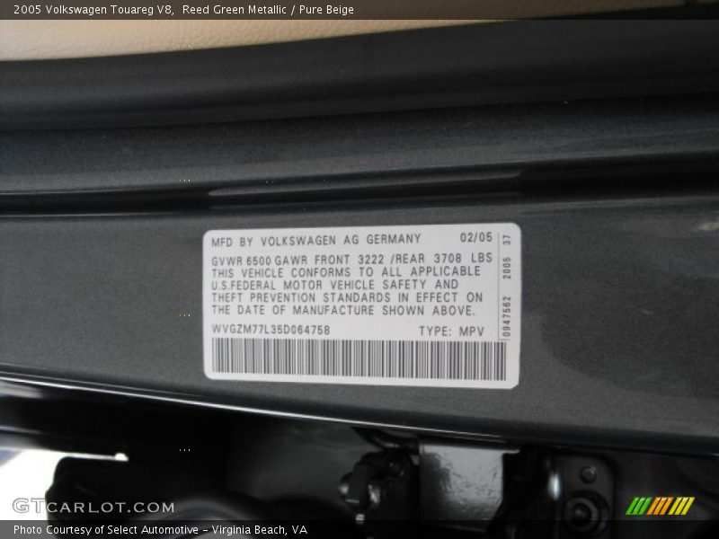 Reed Green Metallic / Pure Beige 2005 Volkswagen Touareg V8