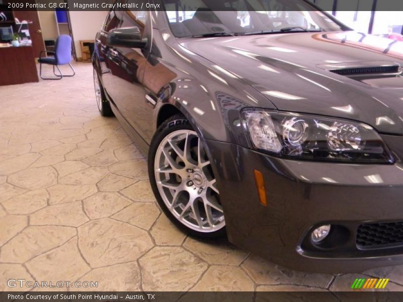 Magnetic Gray Metallic / Onyx 2009 Pontiac G8 GT