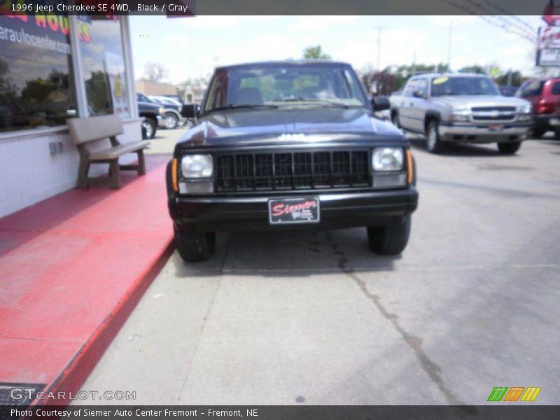 Black / Gray 1996 Jeep Cherokee SE 4WD