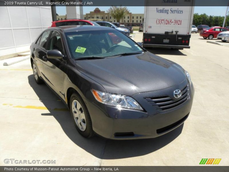 Magnetic Gray Metallic / Ash 2009 Toyota Camry LE