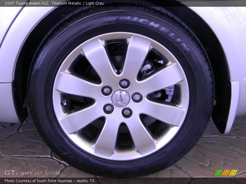 Titanium Metallic / Light Gray 2007 Toyota Avalon XLS