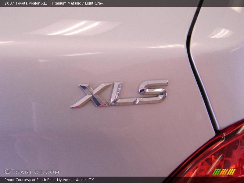 Titanium Metallic / Light Gray 2007 Toyota Avalon XLS