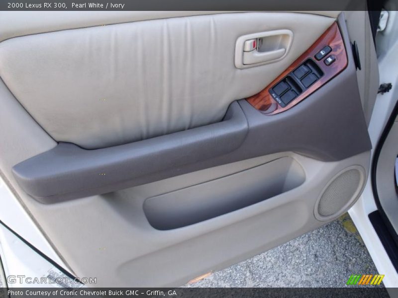 Pearl White / Ivory 2000 Lexus RX 300