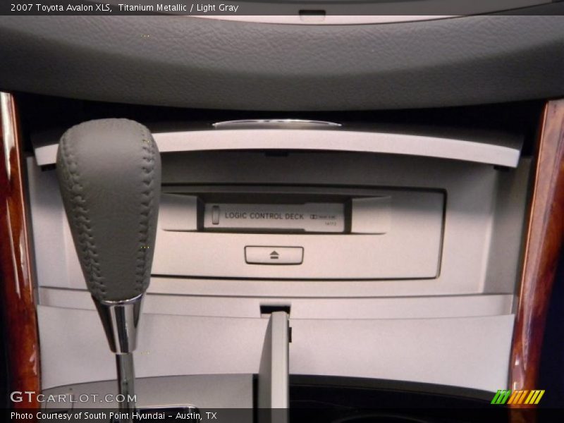 Titanium Metallic / Light Gray 2007 Toyota Avalon XLS