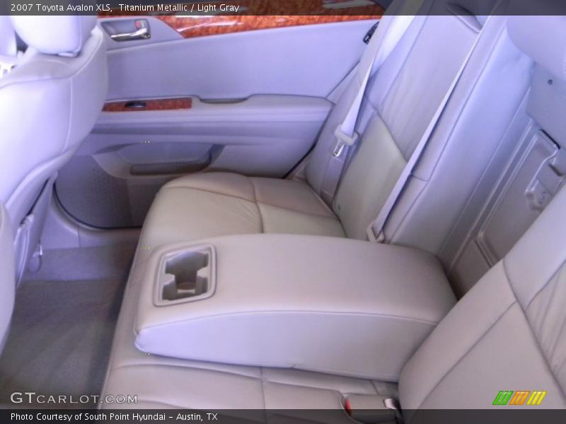 Titanium Metallic / Light Gray 2007 Toyota Avalon XLS
