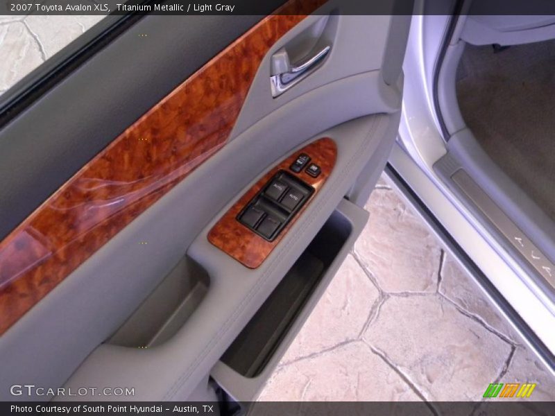 Titanium Metallic / Light Gray 2007 Toyota Avalon XLS