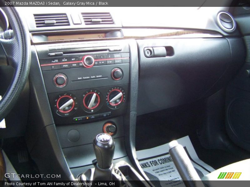 Galaxy Gray Mica / Black 2007 Mazda MAZDA3 i Sedan