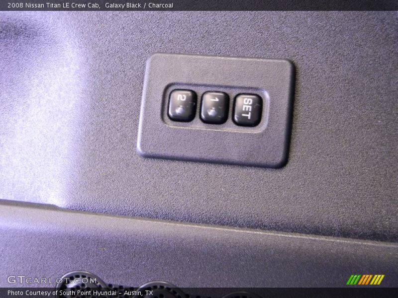 Galaxy Black / Charcoal 2008 Nissan Titan LE Crew Cab