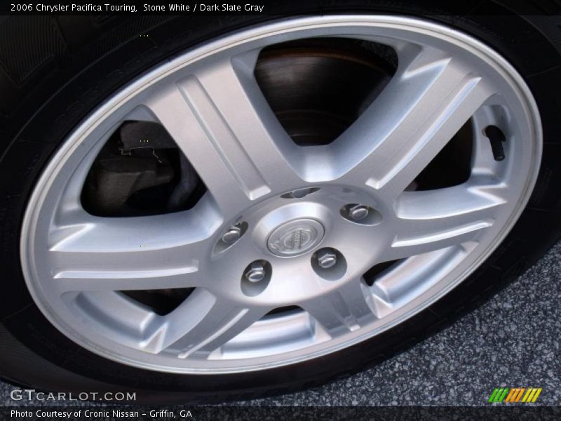 Stone White / Dark Slate Gray 2006 Chrysler Pacifica Touring