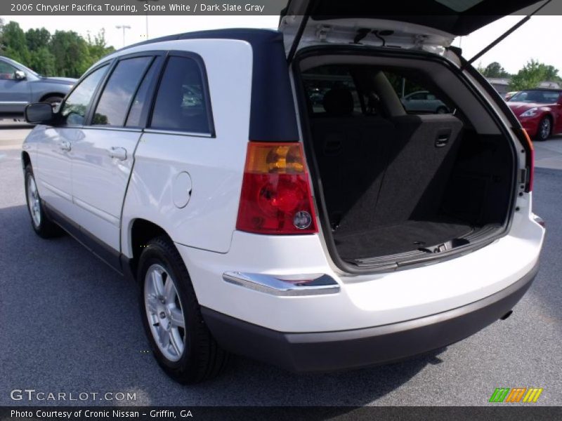 Stone White / Dark Slate Gray 2006 Chrysler Pacifica Touring
