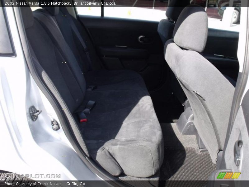 Brillant Silver / Charcoal 2009 Nissan Versa 1.8 S Hatchback