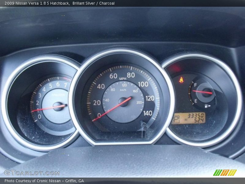 Brillant Silver / Charcoal 2009 Nissan Versa 1.8 S Hatchback