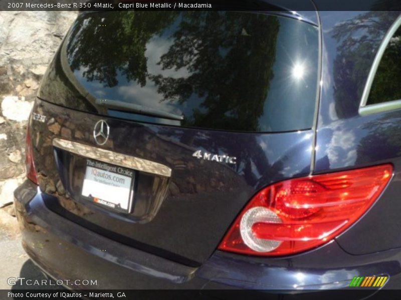 Capri Blue Metallic / Macadamia 2007 Mercedes-Benz R 350 4Matic