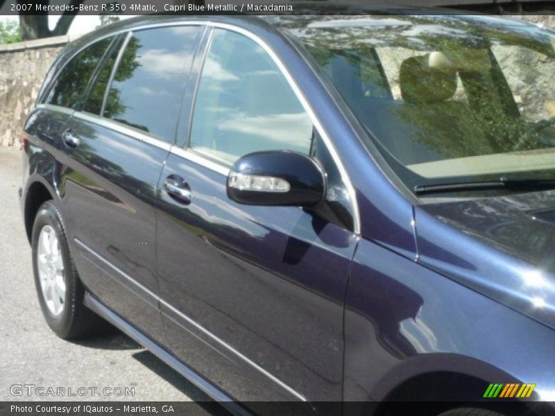 Capri Blue Metallic / Macadamia 2007 Mercedes-Benz R 350 4Matic