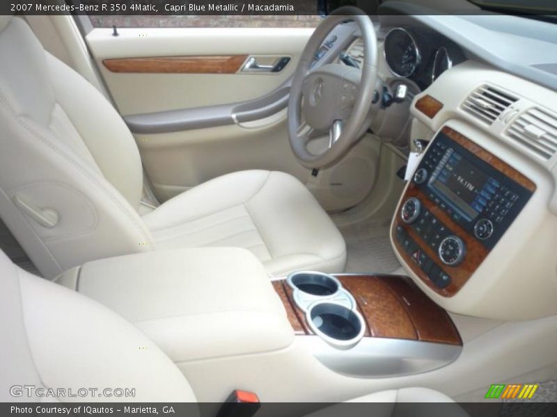 Capri Blue Metallic / Macadamia 2007 Mercedes-Benz R 350 4Matic