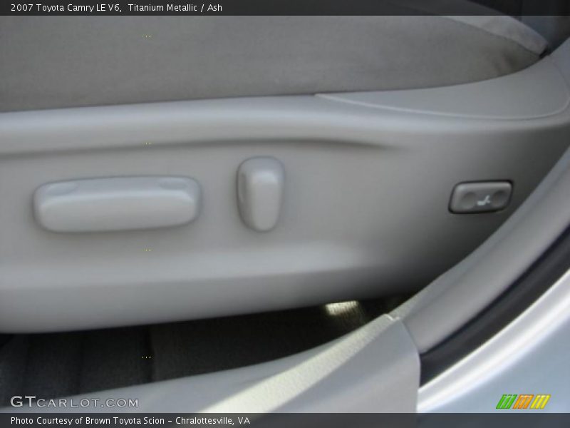 Titanium Metallic / Ash 2007 Toyota Camry LE V6