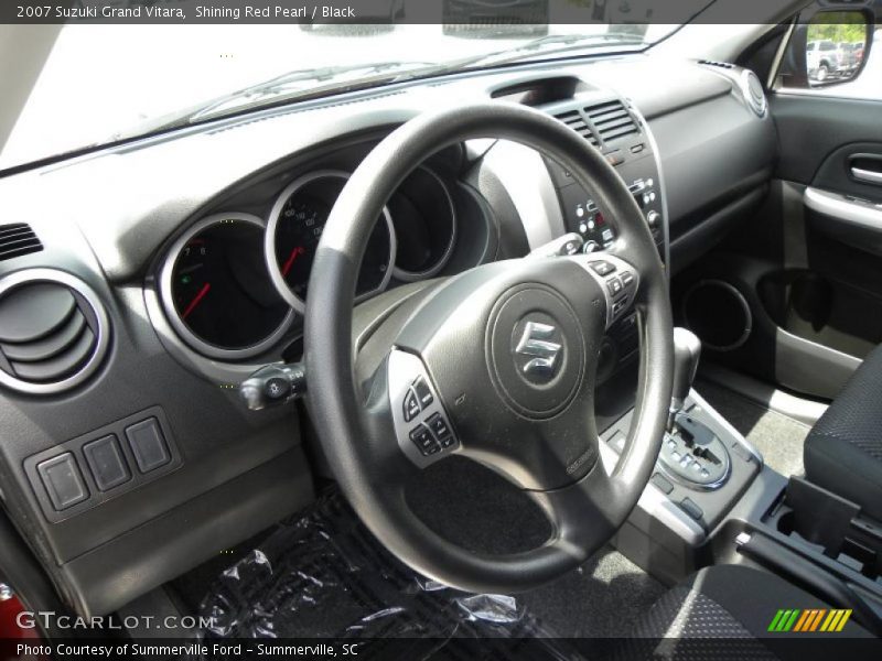 Shining Red Pearl / Black 2007 Suzuki Grand Vitara