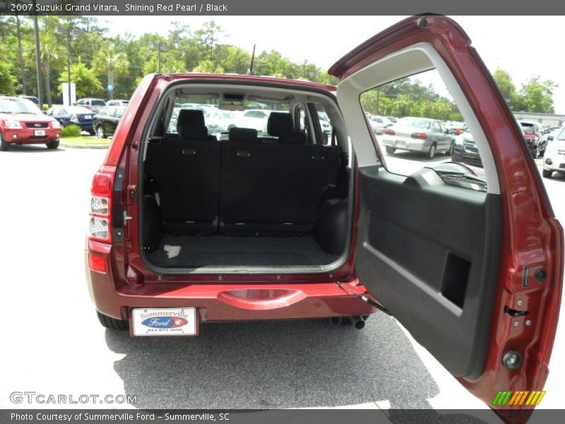 Shining Red Pearl / Black 2007 Suzuki Grand Vitara