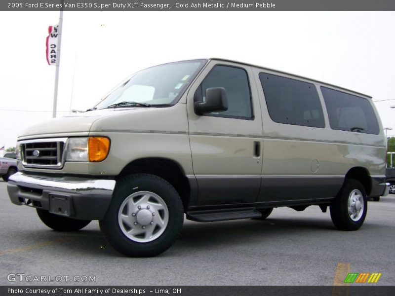 Gold Ash Metallic / Medium Pebble 2005 Ford E Series Van E350 Super Duty XLT Passenger