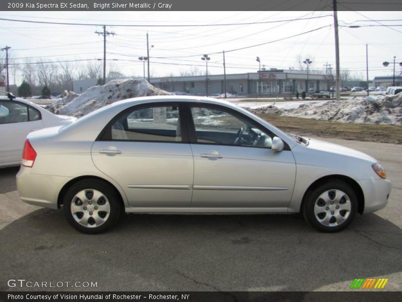 Bright Silver Metallic / Gray 2009 Kia Spectra EX Sedan