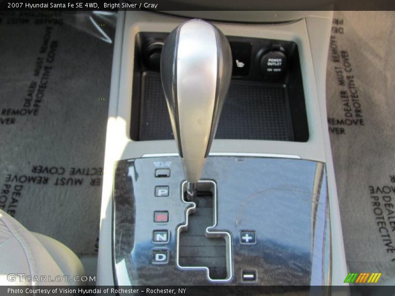 Bright Silver / Gray 2007 Hyundai Santa Fe SE 4WD