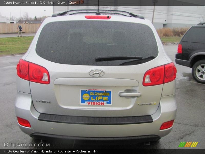 Bright Silver / Gray 2009 Hyundai Santa Fe GLS