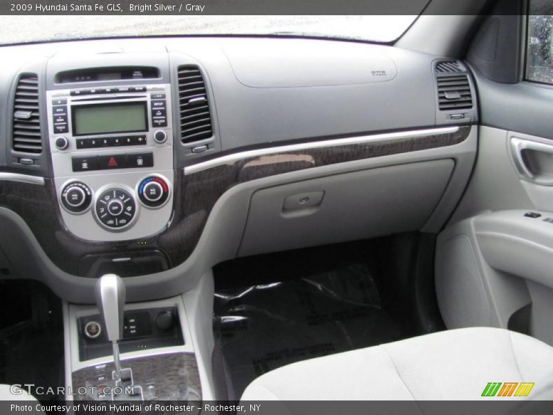 Bright Silver / Gray 2009 Hyundai Santa Fe GLS