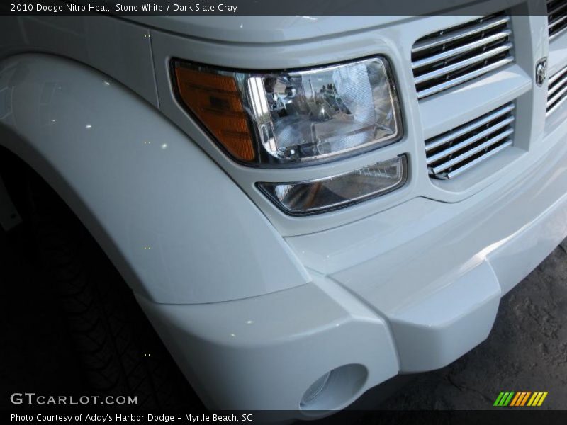 Stone White / Dark Slate Gray 2010 Dodge Nitro Heat