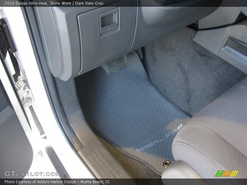 Stone White / Dark Slate Gray 2010 Dodge Nitro Heat