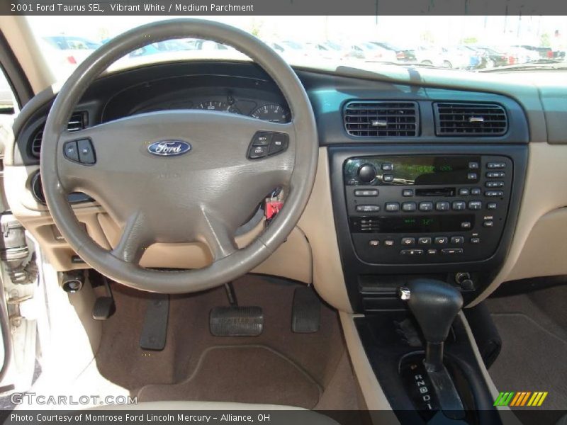 Vibrant White / Medium Parchment 2001 Ford Taurus SEL