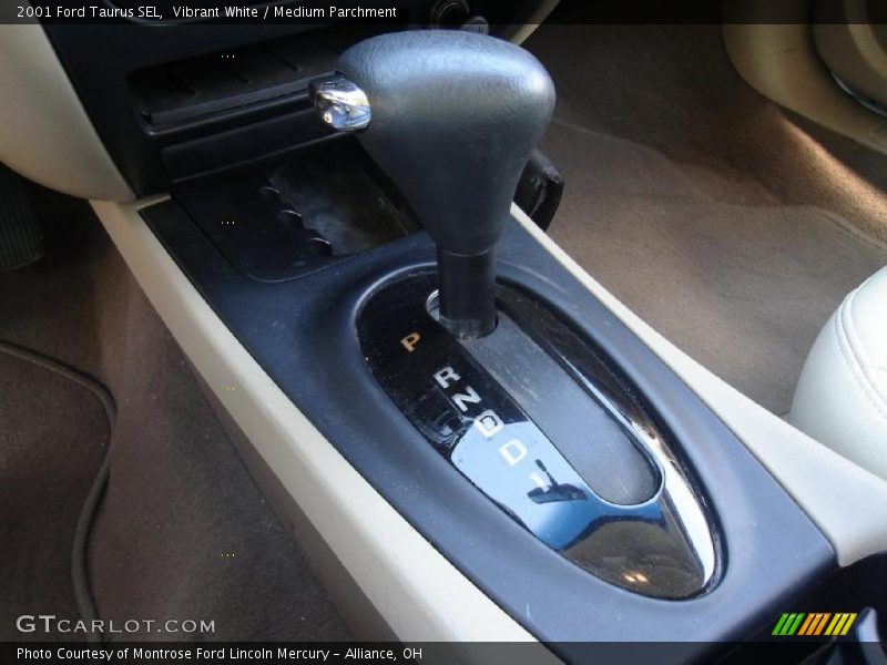 Vibrant White / Medium Parchment 2001 Ford Taurus SEL