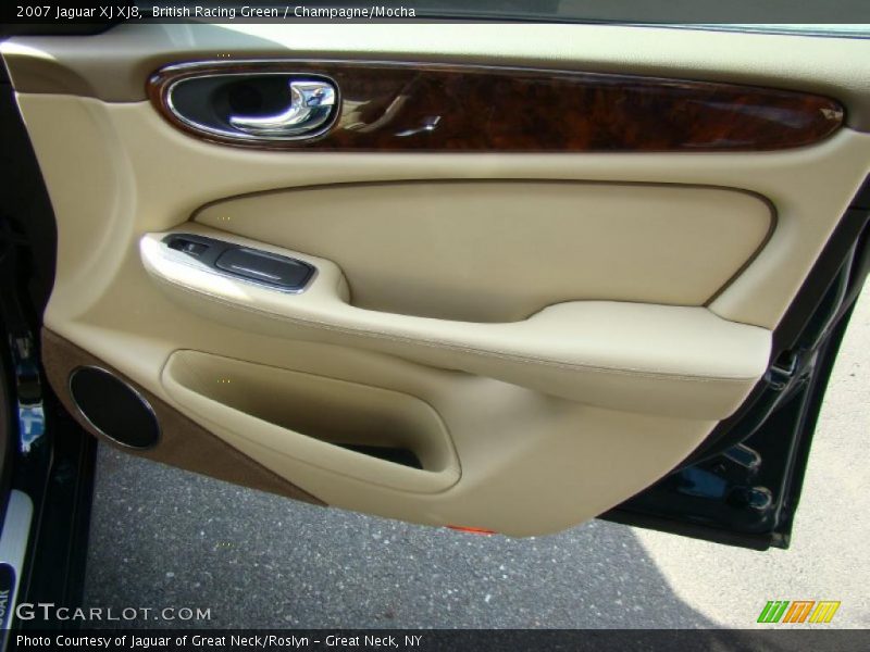 British Racing Green / Champagne/Mocha 2007 Jaguar XJ XJ8