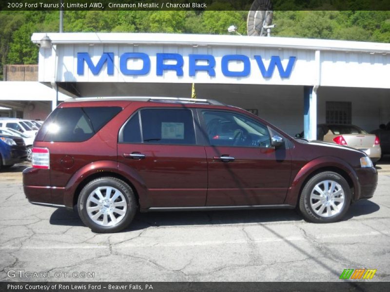 Cinnamon Metallic / Charcoal Black 2009 Ford Taurus X Limited AWD