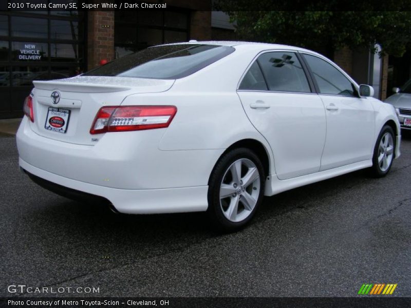 Super White / Dark Charcoal 2010 Toyota Camry SE