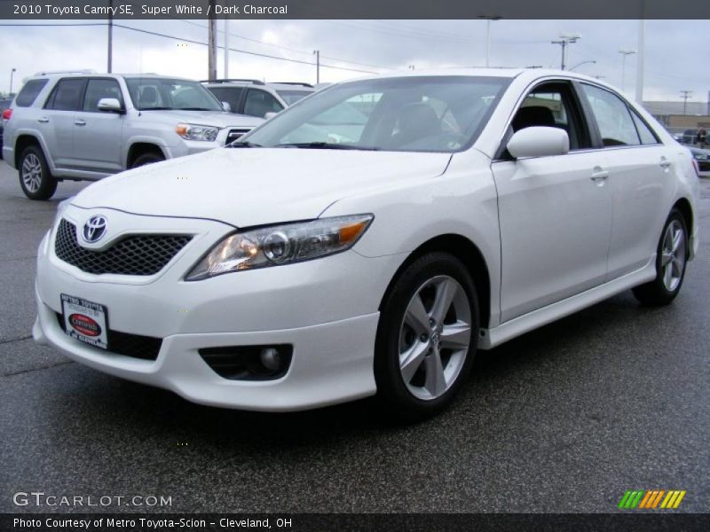 Super White / Dark Charcoal 2010 Toyota Camry SE