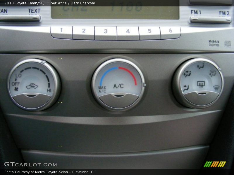 Super White / Dark Charcoal 2010 Toyota Camry SE