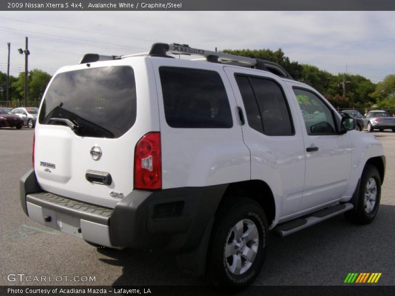 Avalanche White / Graphite/Steel 2009 Nissan Xterra S 4x4