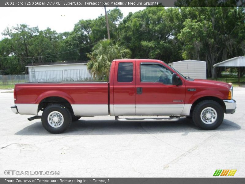 Toreador Red Metallic / Medium Graphite 2001 Ford F250 Super Duty XLT SuperCab