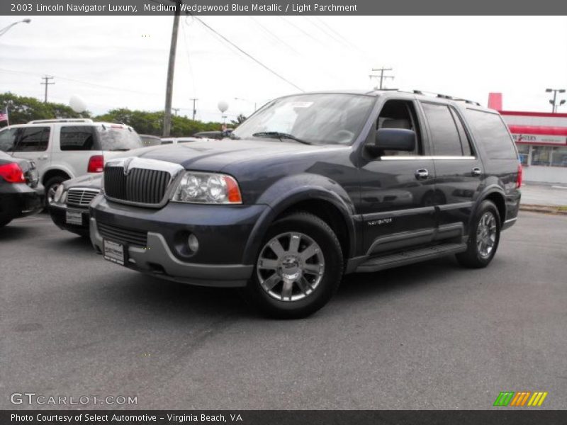 Medium Wedgewood Blue Metallic / Light Parchment 2003 Lincoln Navigator Luxury