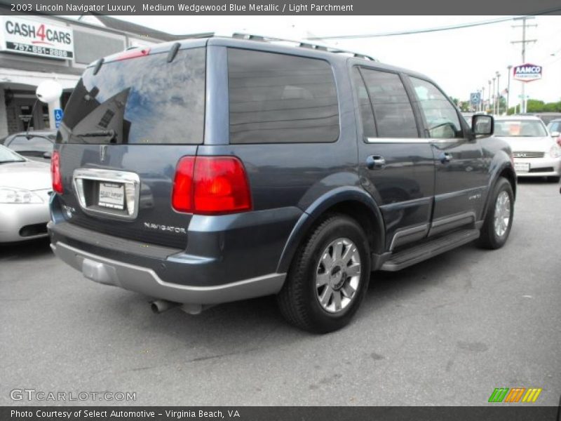 Medium Wedgewood Blue Metallic / Light Parchment 2003 Lincoln Navigator Luxury