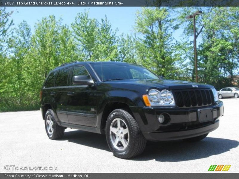 Black / Medium Slate Gray 2007 Jeep Grand Cherokee Laredo 4x4