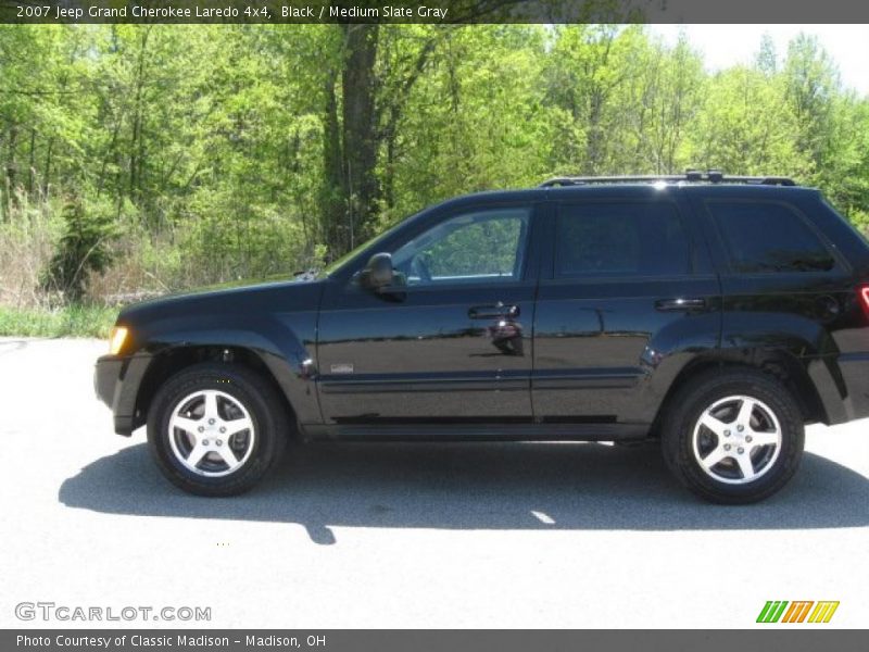 Black / Medium Slate Gray 2007 Jeep Grand Cherokee Laredo 4x4