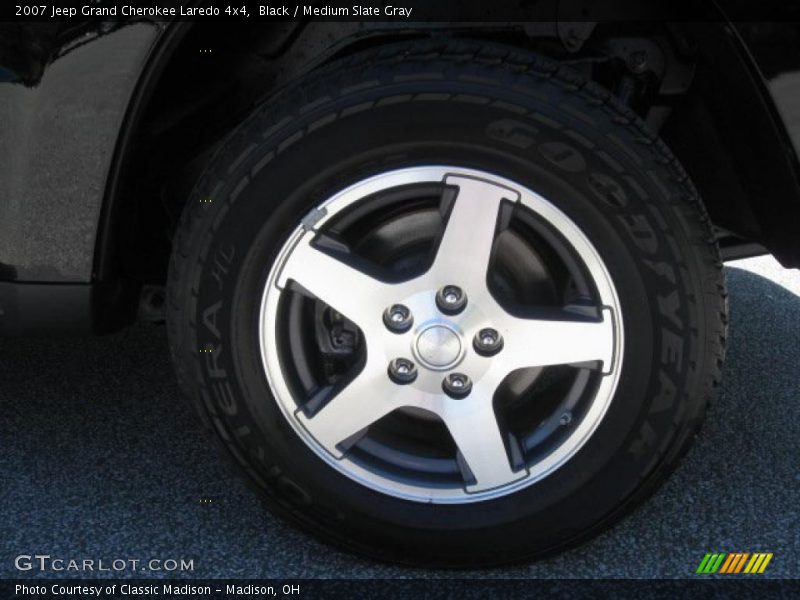 Black / Medium Slate Gray 2007 Jeep Grand Cherokee Laredo 4x4