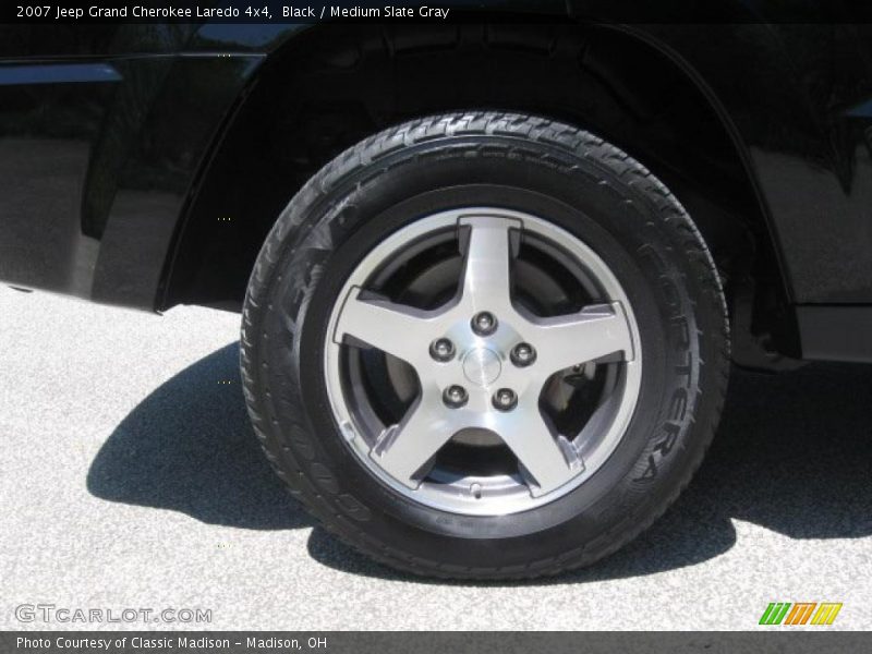 Black / Medium Slate Gray 2007 Jeep Grand Cherokee Laredo 4x4