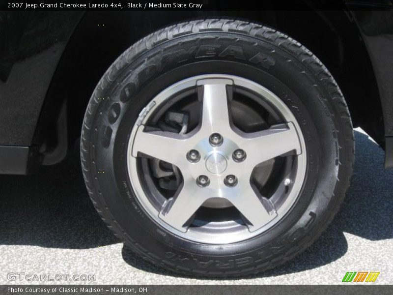 Black / Medium Slate Gray 2007 Jeep Grand Cherokee Laredo 4x4