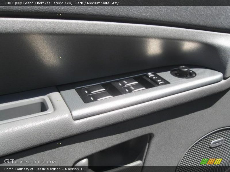 Black / Medium Slate Gray 2007 Jeep Grand Cherokee Laredo 4x4